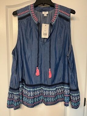 crown & ivy Blue Denim Embroidered Sleeveless Tunic Top with Pink Tassels 3X